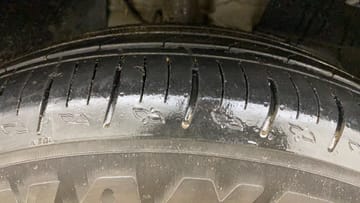 2020 Mahindra XUV500 2020-2021 W7 AT