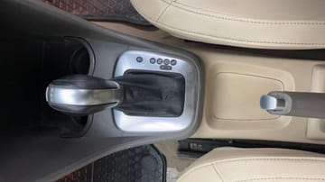 2016 Volkswagen Vento 2020-2022 HIGHLINE PETROL AT 2016 Volkswagen Vento 2020-2022 HIGHLINE PETROL AT