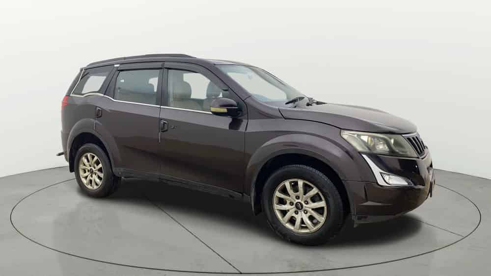 2017 Mahindra XUV500 2020-2021 W10