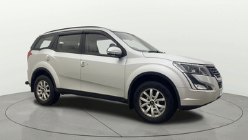 2020 Mahindra XUV500 2020-2021 W9