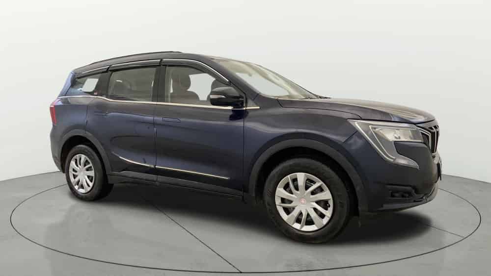 2023 Mahindra XUV700 MX P MT 5 STR