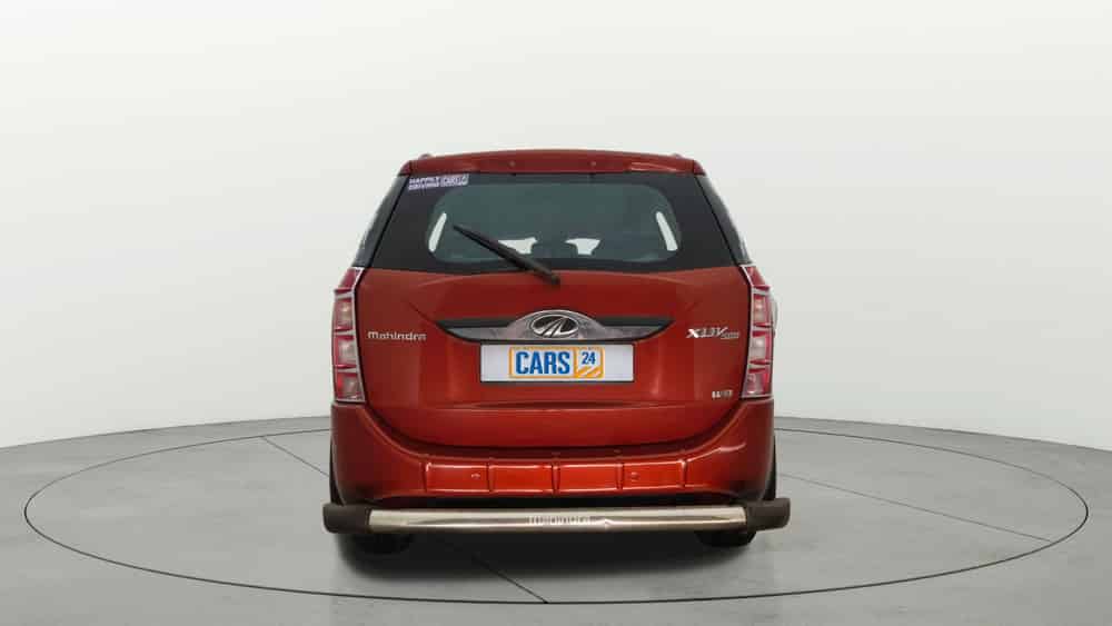 2017 Mahindra XUV500 2020-2021 W9