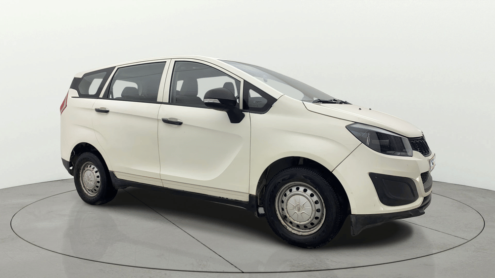 2019 Mahindra Marazzo M2 8 STR