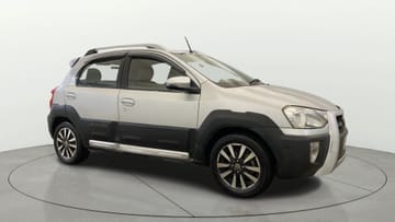 2015 Toyota Etios   2010-2011 CROSS 1.2 G