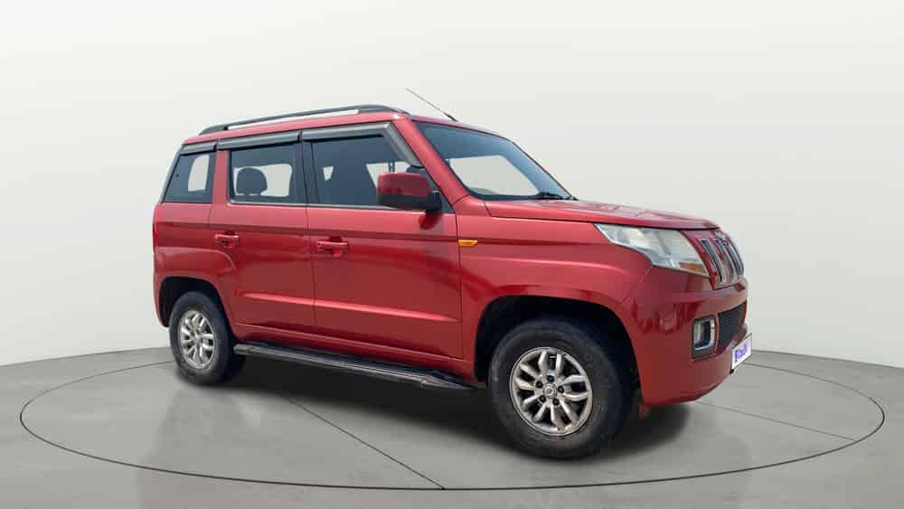 2017 Mahindra TUV300 T8