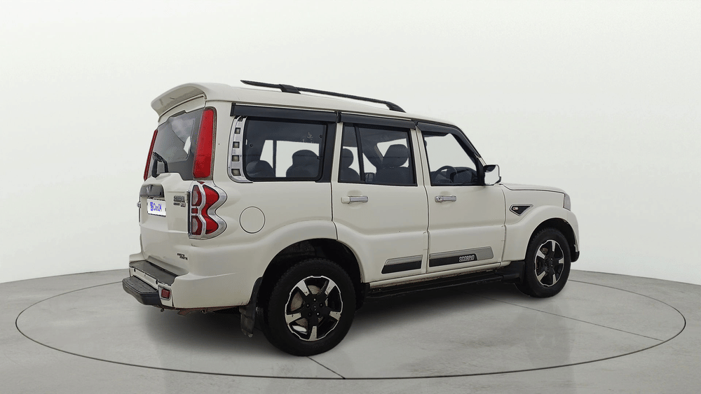 2023 Mahindra Scorpio Classic S11 7STR