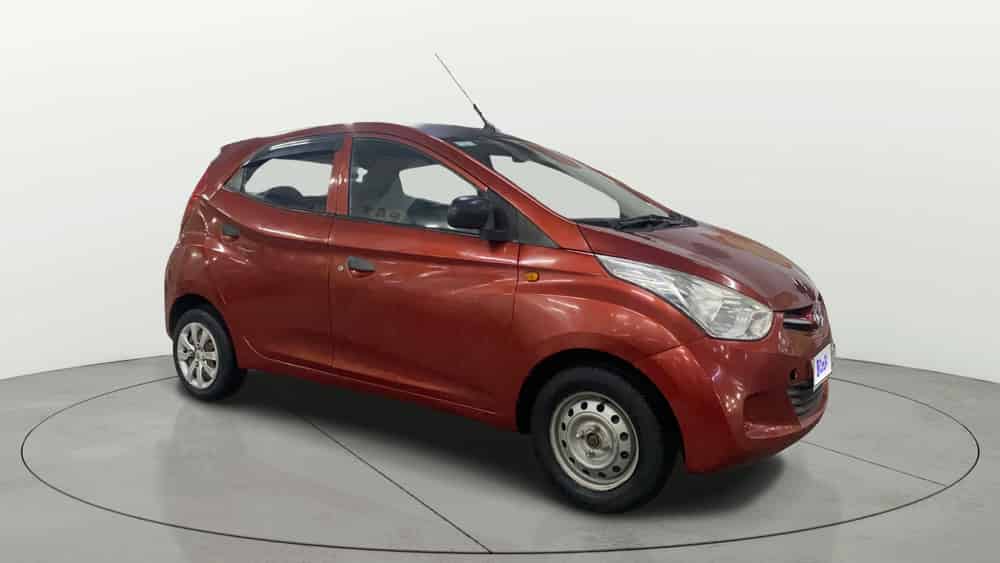 2013 Hyundai EON MAGNA +