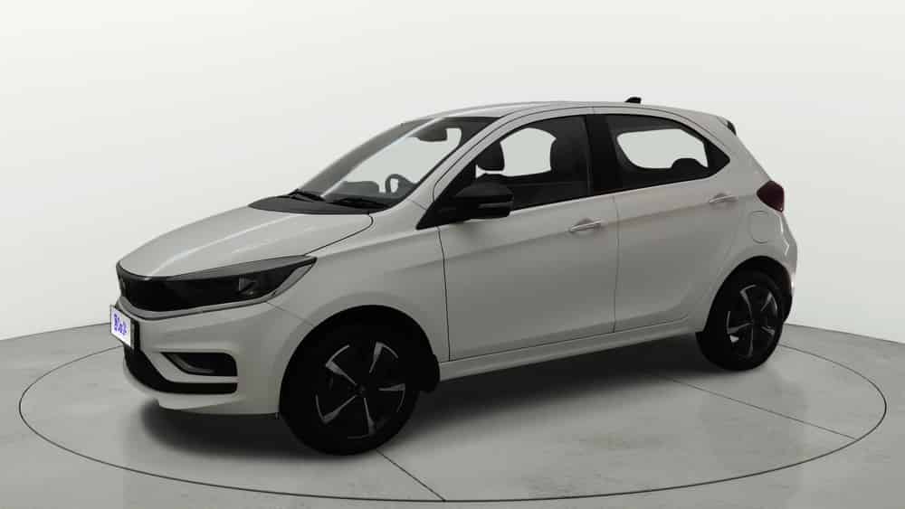 2025 Tata Tiago XZA