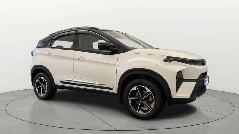 2025 Tata Nexon FEARLESS + SUNROOF DCA DUAL TONE 1.2 PETROL