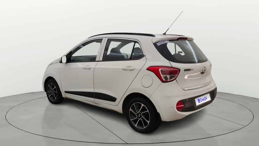 2017 Hyundai Grand i10 SPORTZ (O) AT 1.2 KAPPA VTVT