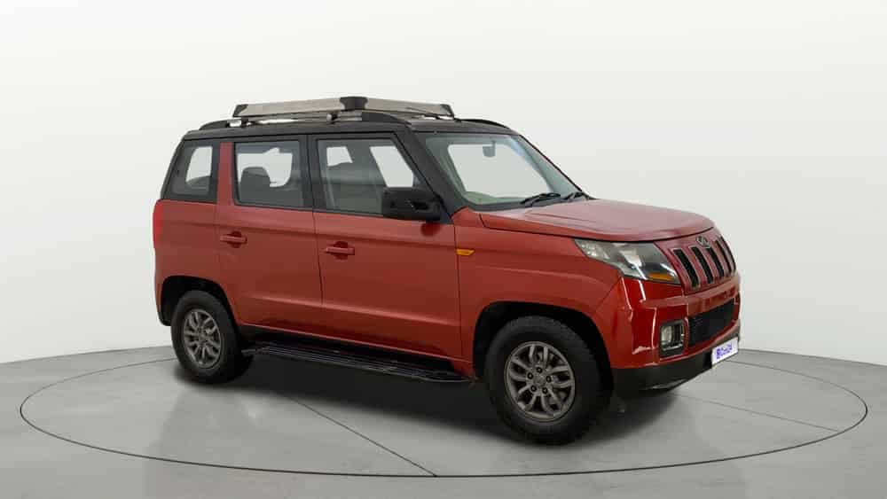 2018 Mahindra TUV300 T10