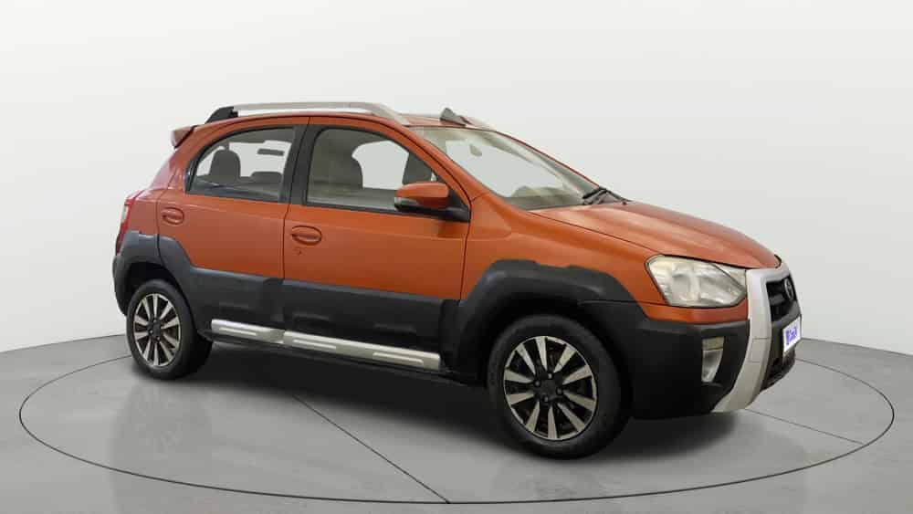 2017 Toyota Etios   2010-2011 CROSS 1.2 G