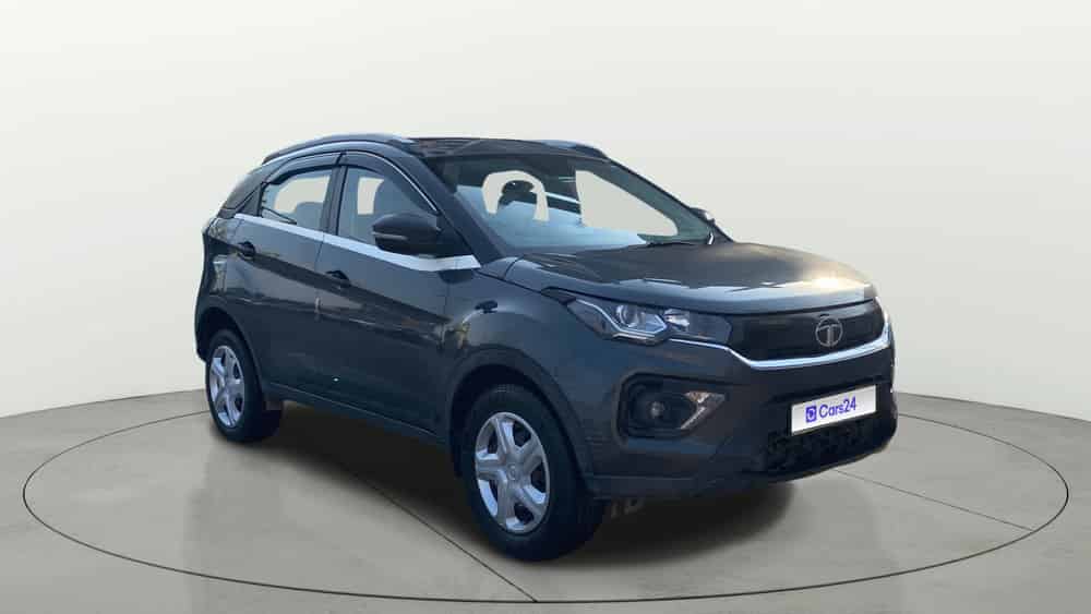 2022 Tata Nexon XMA SUNROOF PETROL