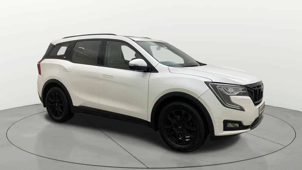 2022 Mahindra XUV700 AX 7 LUXURY D AWD AT 7 STR