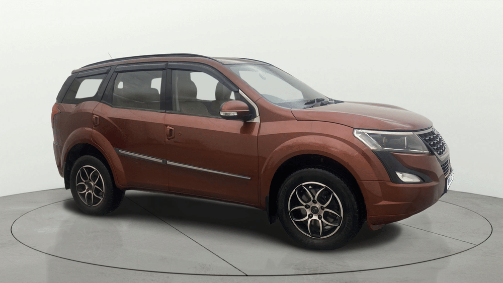 2018 Mahindra XUV500 2020-2021 W5