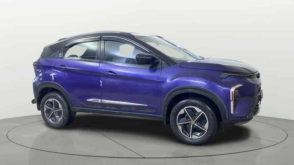 2023 Tata Nexon FEARLESS + SUNROOF DUAL TONE 1.2 PETROL