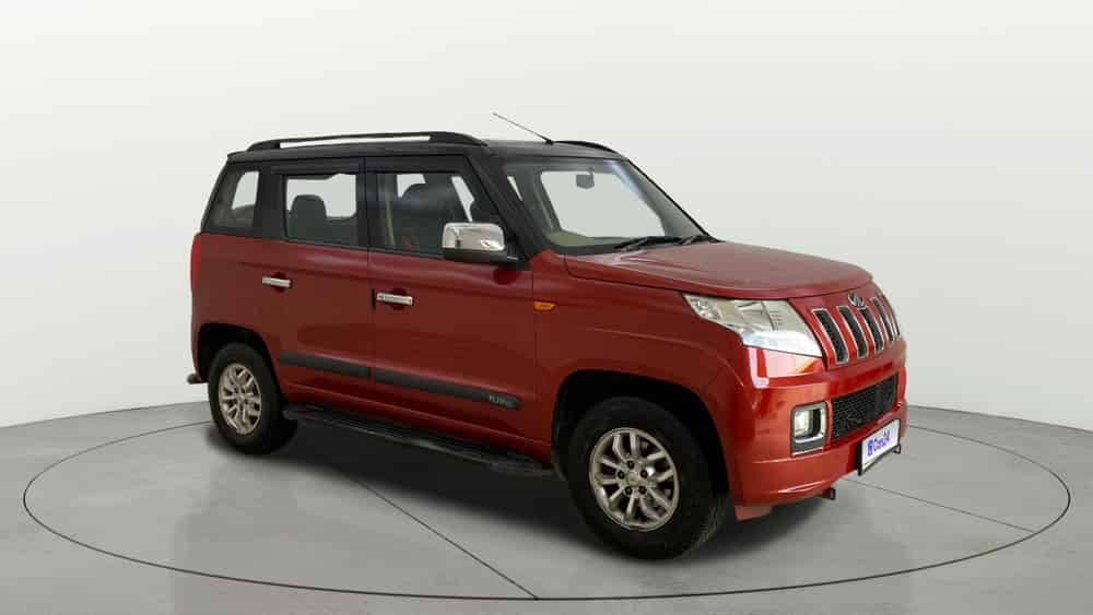 2015 Mahindra TUV300 T8