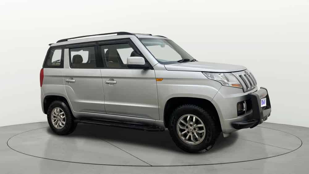2017 Mahindra TUV300 T8