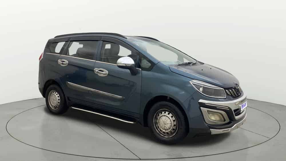 2019 Mahindra Marazzo M2 8 STR