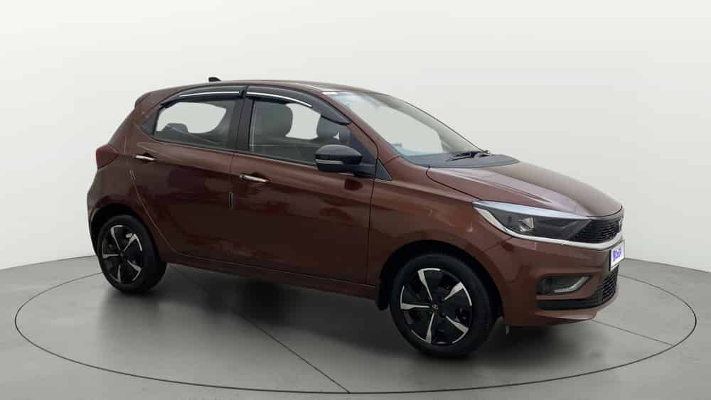 2025 Tata Tiago XZA