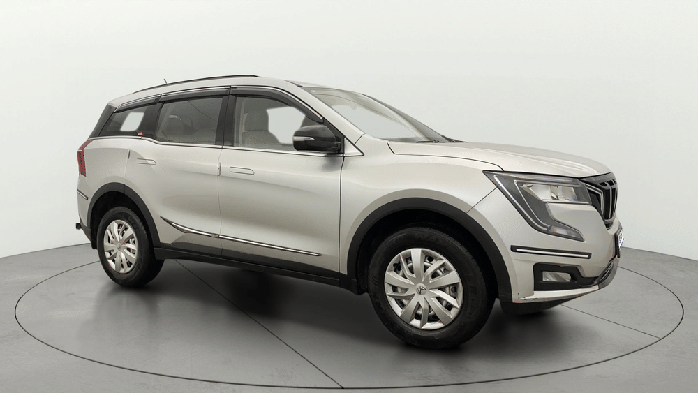 2024 Mahindra XUV700 MX P MT 5 STR