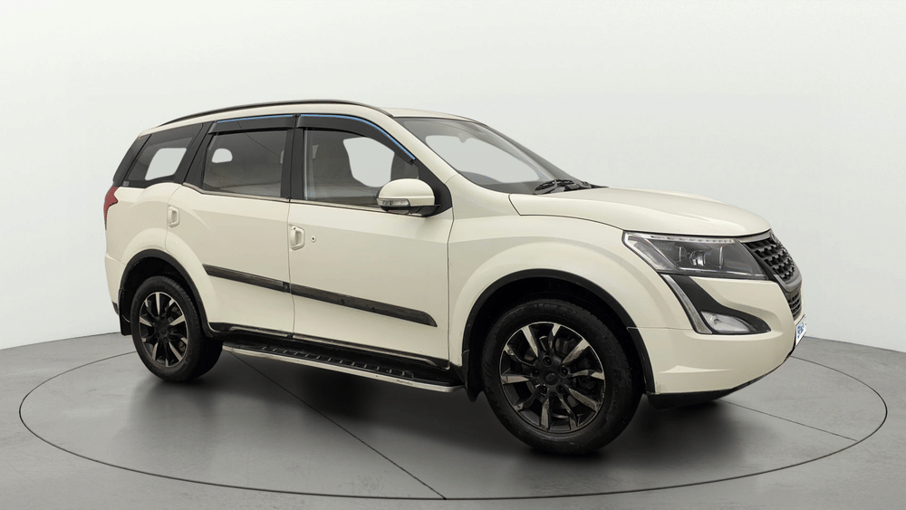 2019 Mahindra XUV500 2020-2021 W11 AT