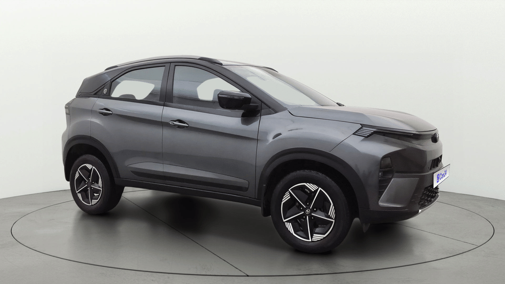 2023 Tata Nexon FEARLESS + SUNROOF DCA DUAL TONE 1.2 PETROL