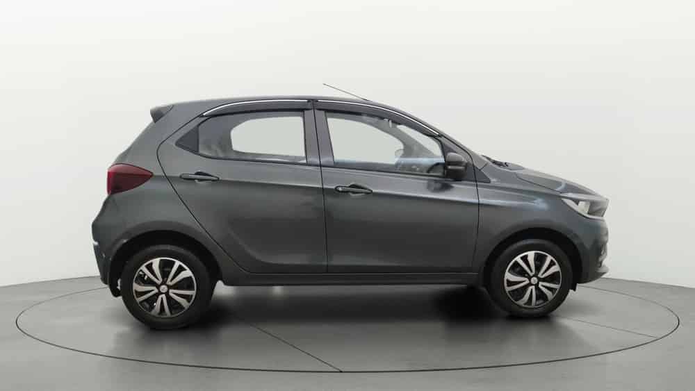 2022 Tata Tiago XT CNG