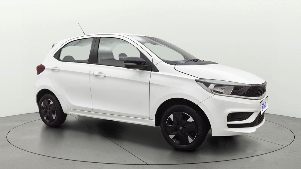 2025 Tata Tiago XT PETROL