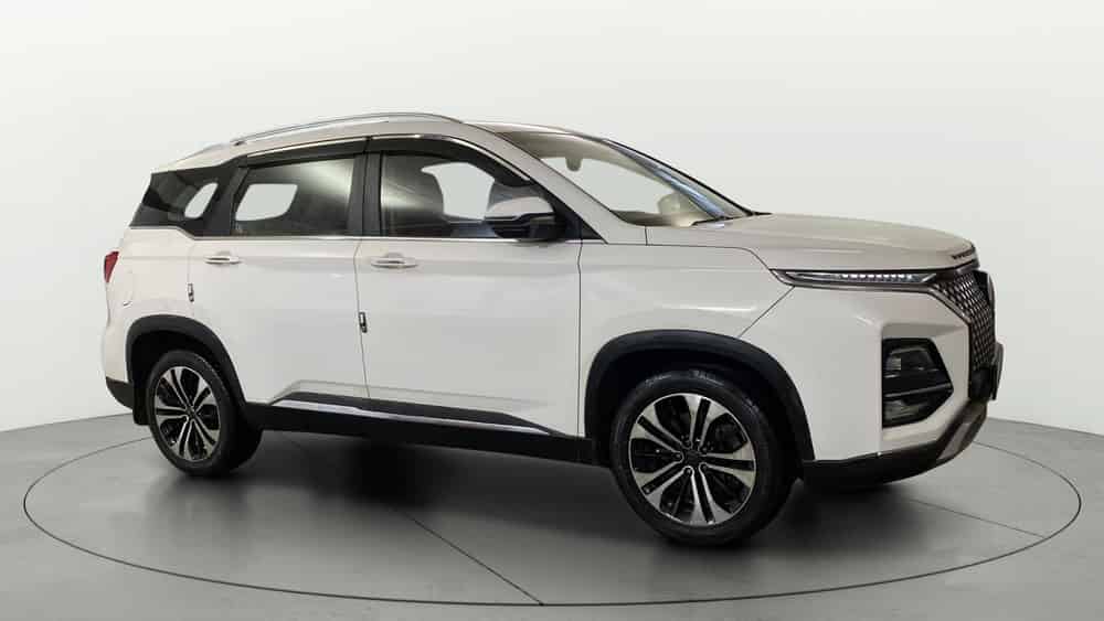 2023 MG Hector Plus 2023-2025 SHARP PRO 1.5 TURBO MT 7 STR
