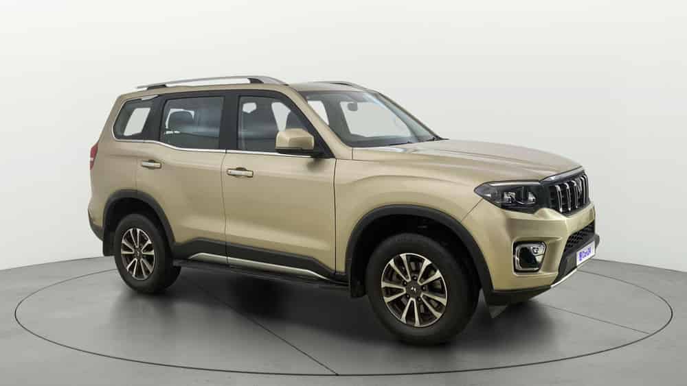 2023 Mahindra Scorpio N Z8 L PETROL MT 7 STR