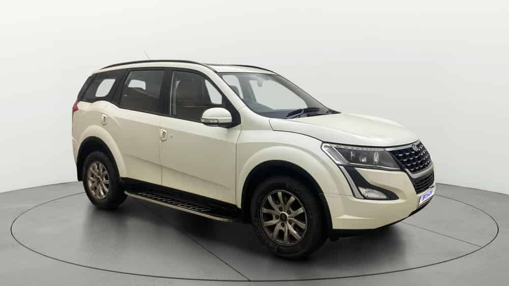 2020 Mahindra XUV500 2020-2021 W9 AT