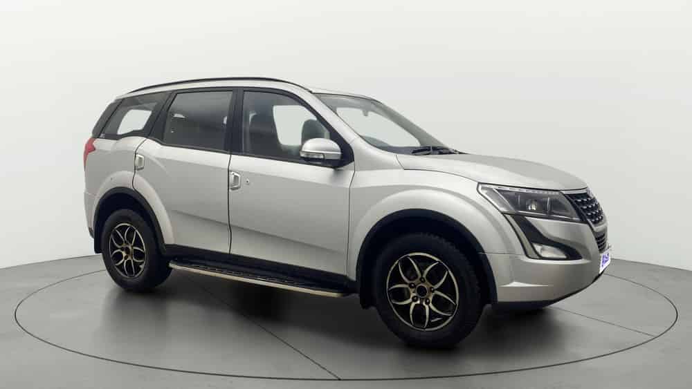 2018 Mahindra XUV500 2020-2021 W7