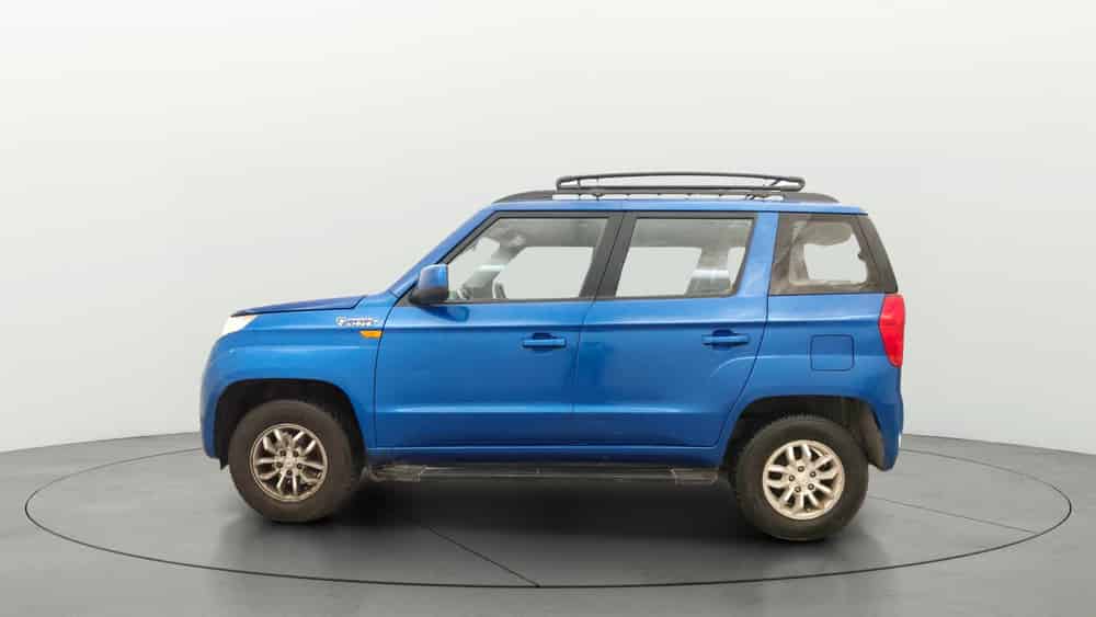 2015 Mahindra TUV300 T8