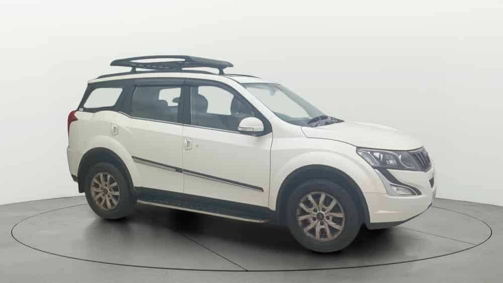 2017 Mahindra XUV500 2020-2021 W10 AT 2017 Mahindra XUV500 2020-2021 W10 AT