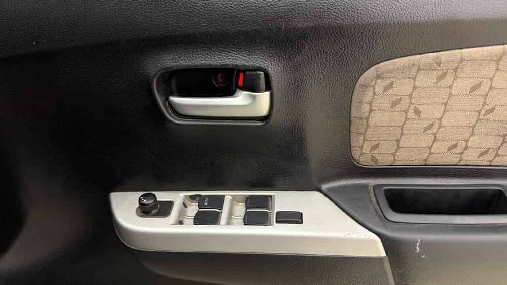 2013 Maruti Suzuki Wagon R VXI 2013 Maruti Suzuki Wagon R VXI