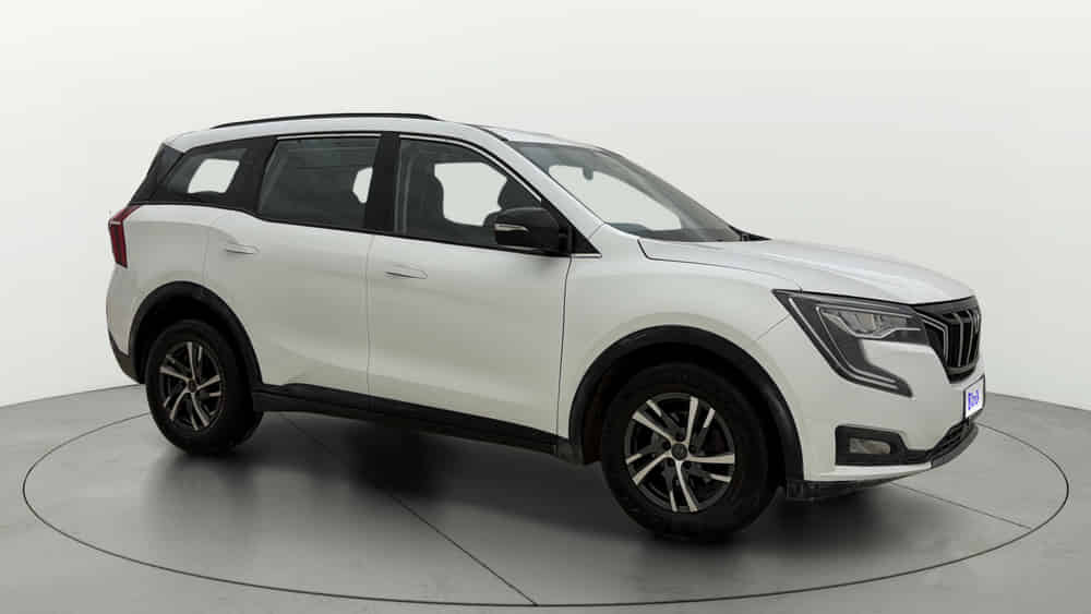 2022 Mahindra XUV700 2021-2026 AX 5 P MT 7 STR