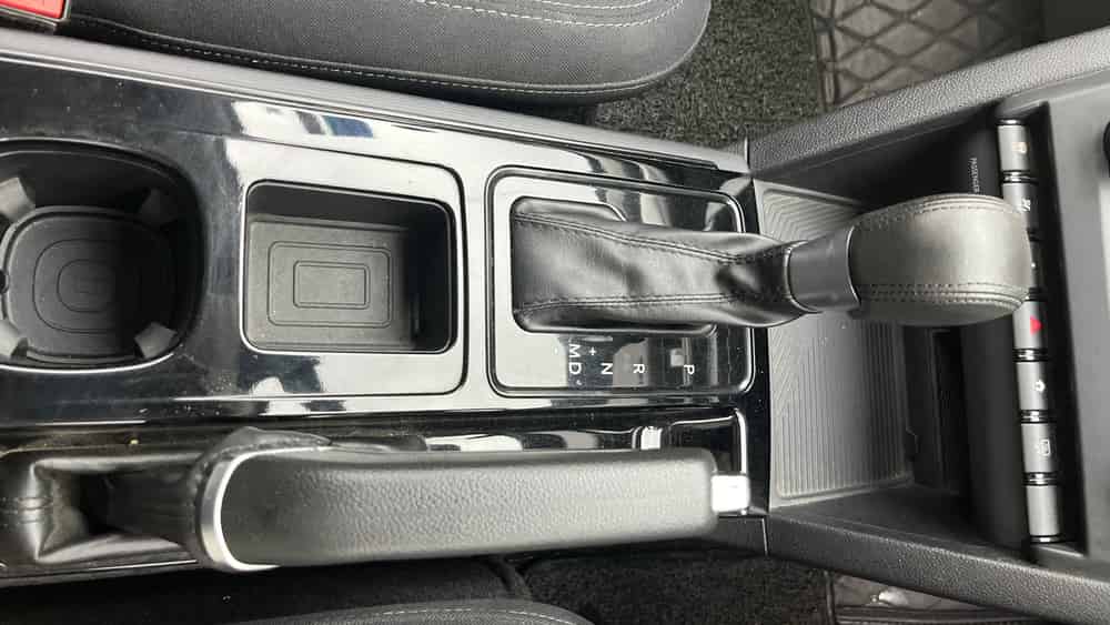 2022 Mahindra XUV700 2021-2026 AX 5 P AT 5 STR 2022 Mahindra XUV700 2021-2026 AX 5 P AT 5 STR