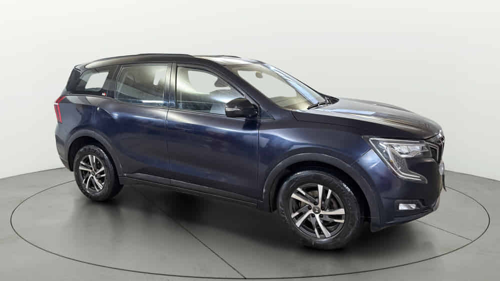 2023 Mahindra XUV700 2021-2026 AX 5 P AT 5 STR